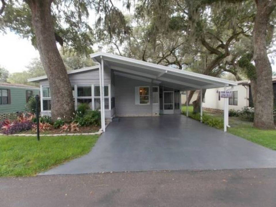 1st image of 36322 Arbor Oaks Dr