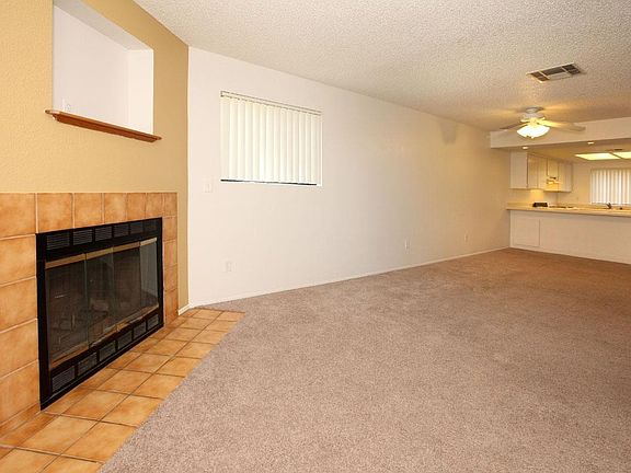 3rd image of 3704-3734 Harris St #9