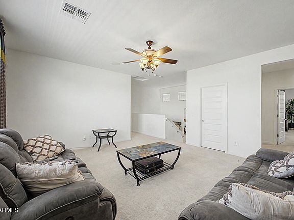 3rd image of 1196 W Blue Ridge Drive