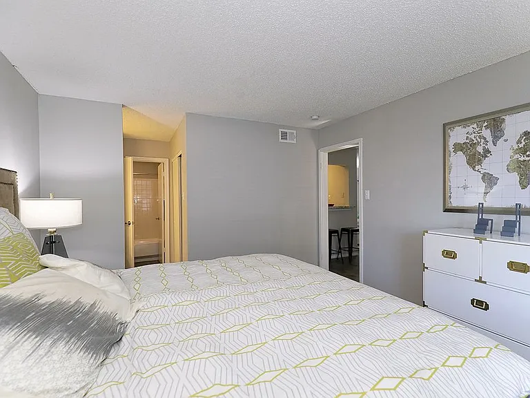 City Summit Apartments — Photo 61