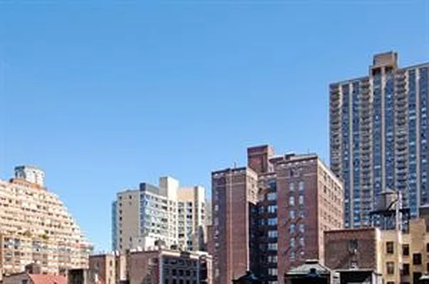 Sold by Douglas Elliman | media 21