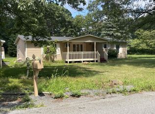 555 Timothy Dr, Effort, PA 18330