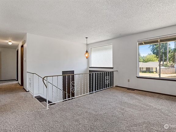 5th image of 3024 SE Travera Drive