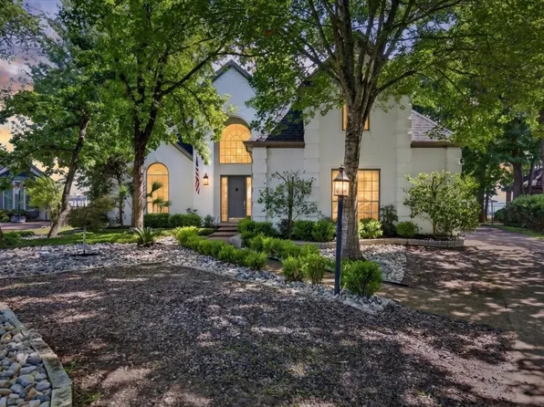 122 Saint Annes Dr, Mabank, TX 75156