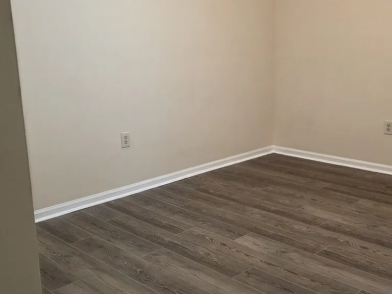 1679 York Dr — Photo 15