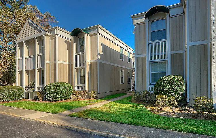 Patriot Place Apartments — Photo 17