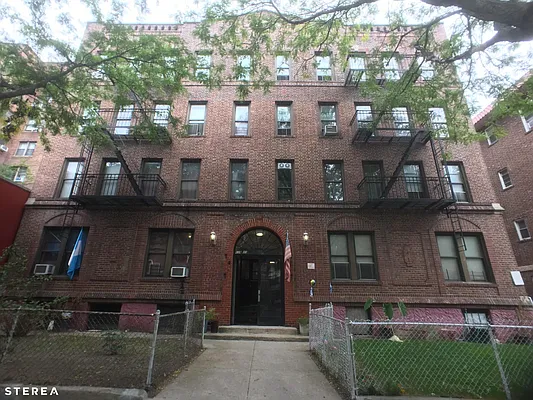 Rented by Sterea Agency | media 18