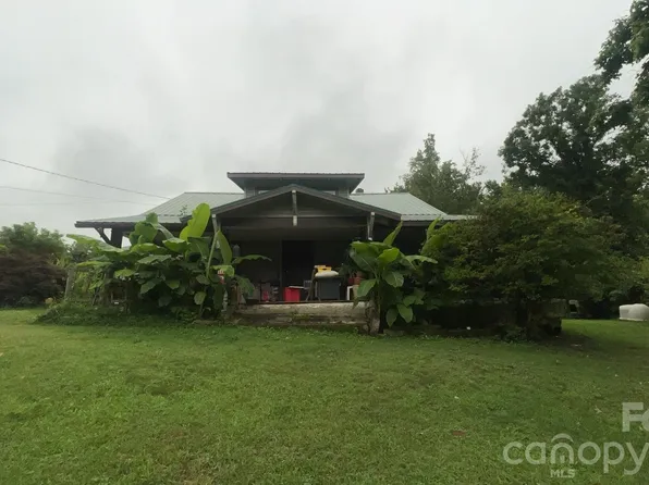 5 Eller Cove Rd, Weaverville, NC 28787