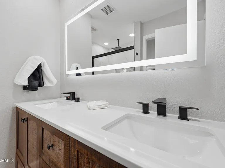 10432 W Avalon Dr — Photo 44