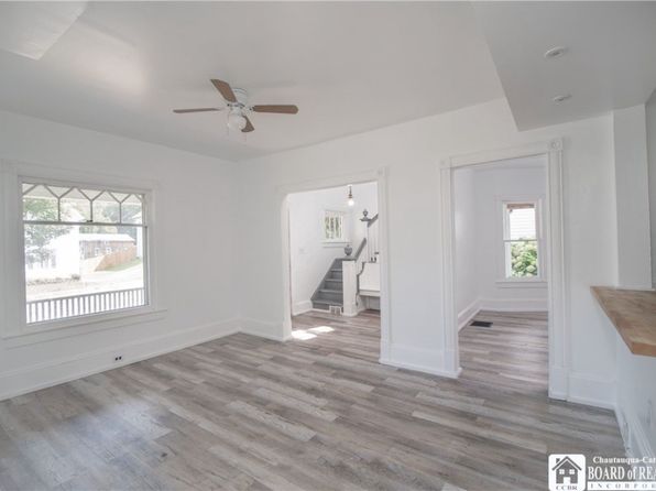 3 Robinson St