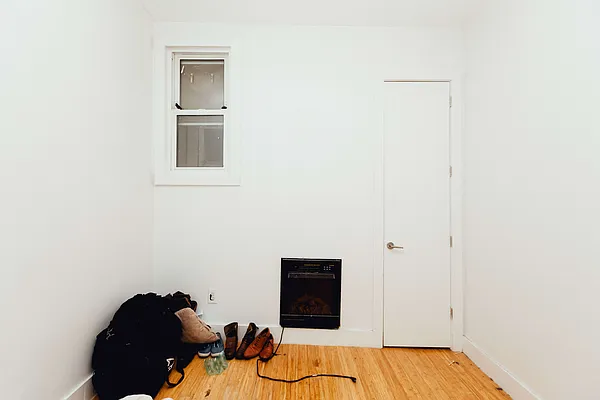 Rented by Nooklyn NYC LLC | media 28