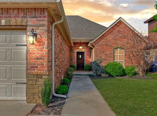 18305 Haslemere Ln, Edmond, OK 73012