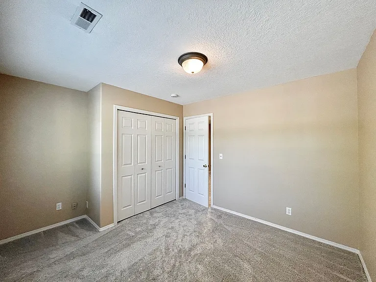 1218 NE Kinney St — Photo 33