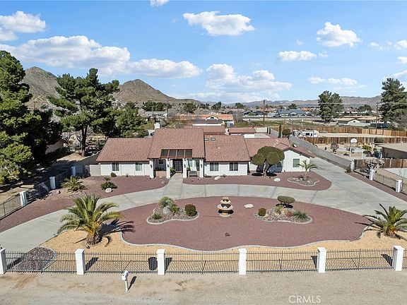 3rd image of 19786 Symeron Rd