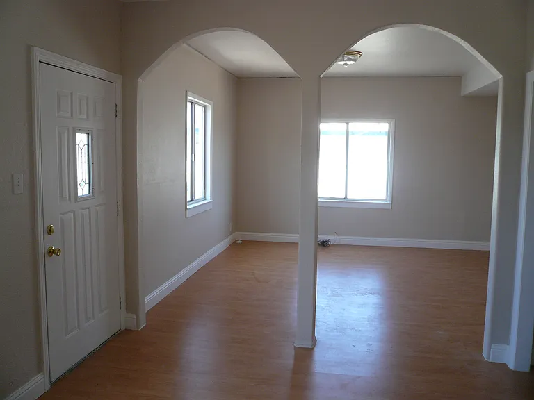 2345 Market St — Photo 1