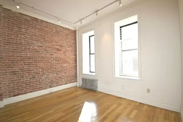 Rented by Compass | media 9