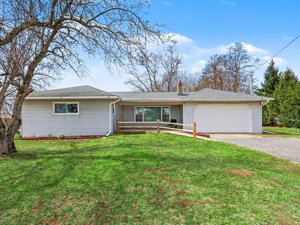 29054 56th St, Bangor, MI 49013
