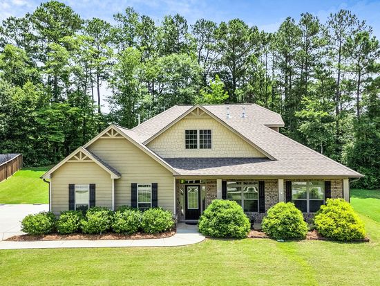 20 Windward Ct, Senoia, GA 30276