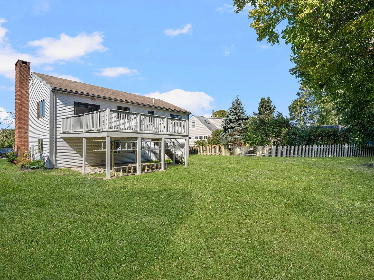 4 bed, 1994 sqft, $4,000 — Photo 3