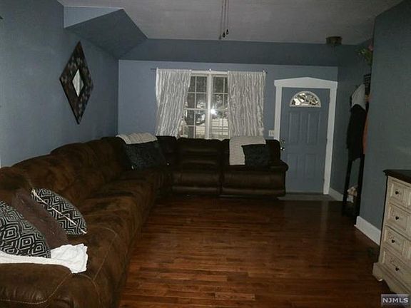 3rd image of 88 Passaic Ave