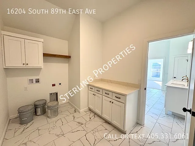 16204 S 89th East Ave — Photo 27