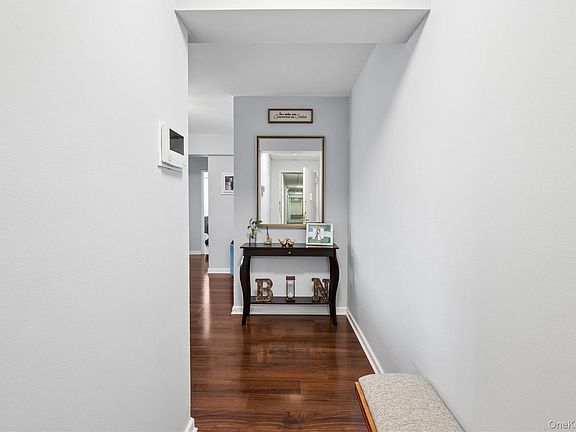 5th image of 101 Lincoln Avenue #4h