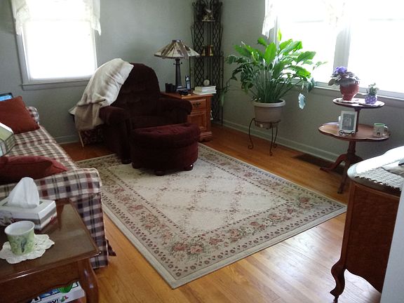 3rd image of 108 Lorenzo Dr