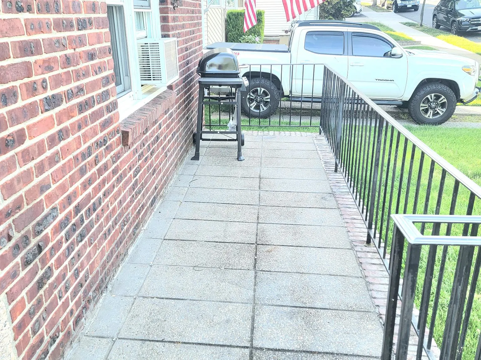 2 bed, 1000 sqft, $2,100 — Photo 4