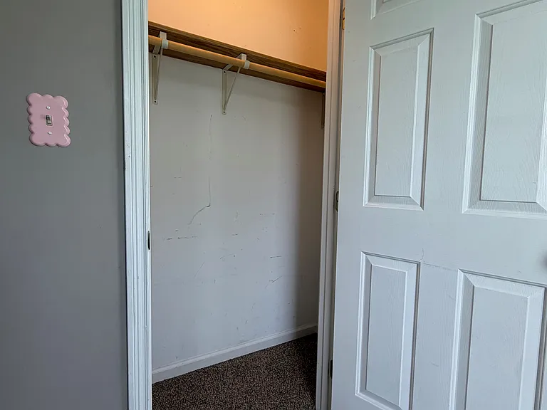 906 S 14th St — Photo 15