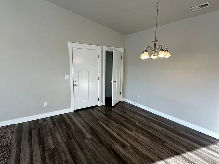 14506 S Ronan Ln #302 — Photo 8