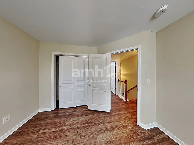 11112 Heritage Green Dr — Photo 22
