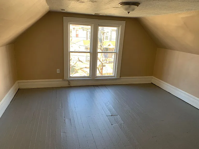 1408 Spring St — Photo 9