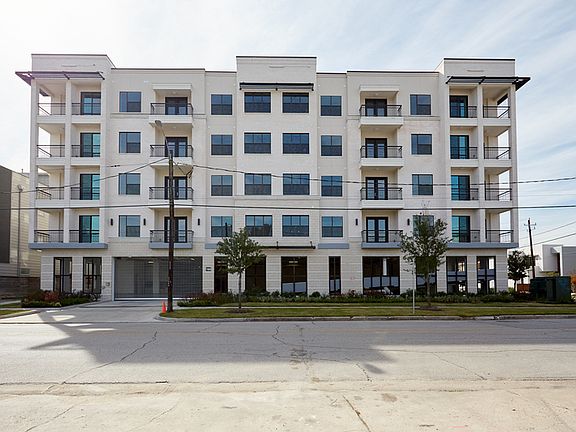 3rd image of 1508 Blodgett St #509