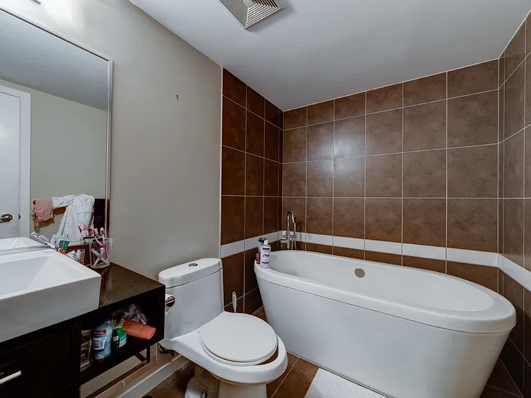 188 Keefer Pl #1006 — Photo 11