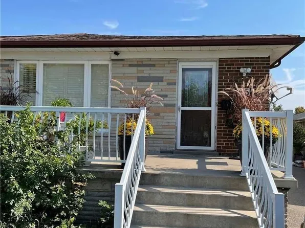 65 Dellbrook Cres #Basement, Toronto, ON M9L 1E3