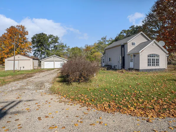 467 W 136th St, Grant, MI 49327
