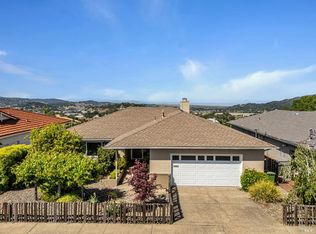 122 Ridgewood Dr, San Rafael, CA 94901