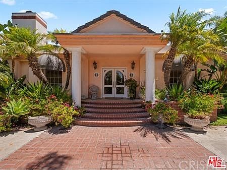 4th image of 5028 Woodley Ave