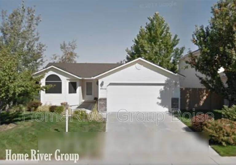 3044 N Sagefire Ave — Photo 1