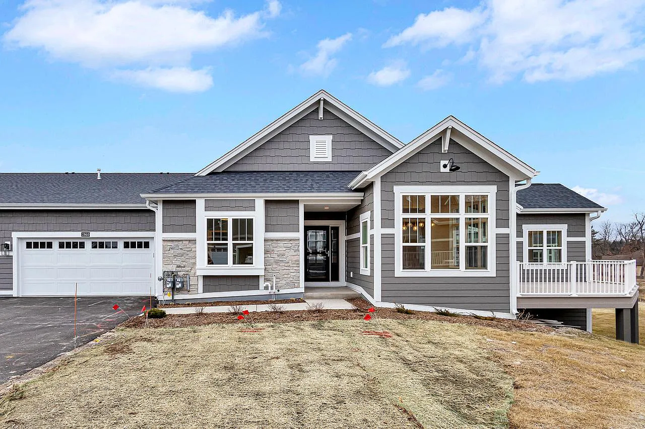 2960 North 186th STREET #10 photo 1
