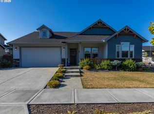 38335 Juniper St, Sandy, OR 97055