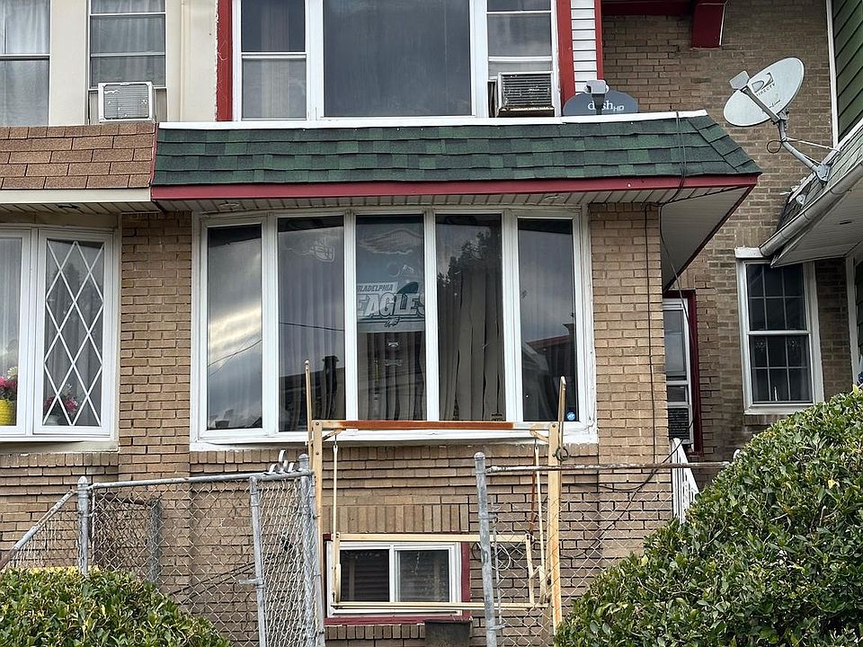 2nd image of 5439 Diamond St