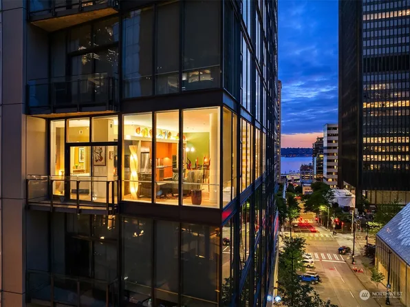 909 5th Avenue #504, Seattle, WA 98164