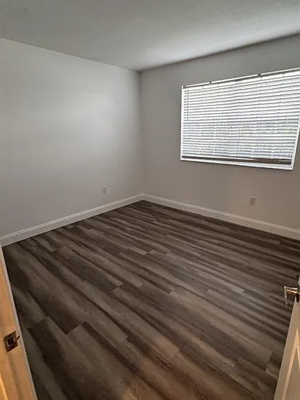 201 SW 116th Ave #108 — Photo 5