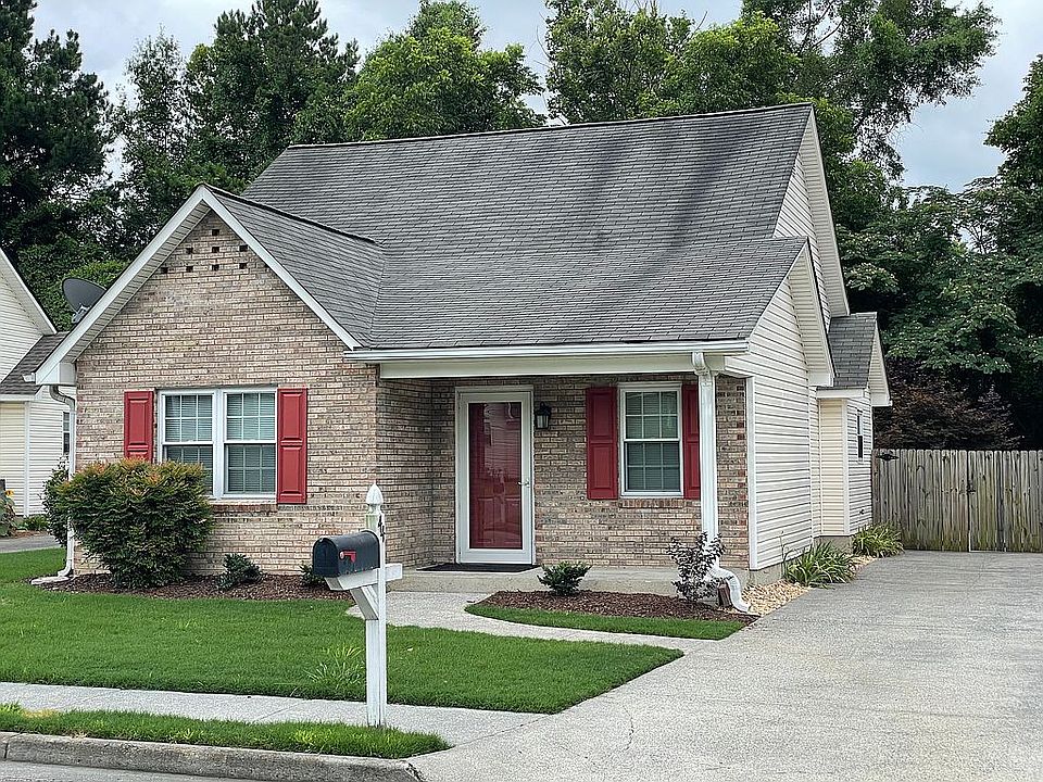 3 bed, 2 bath