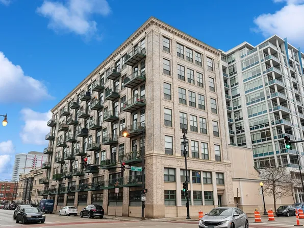 1801 S Michigan Ave APT 706, Chicago, IL 60616