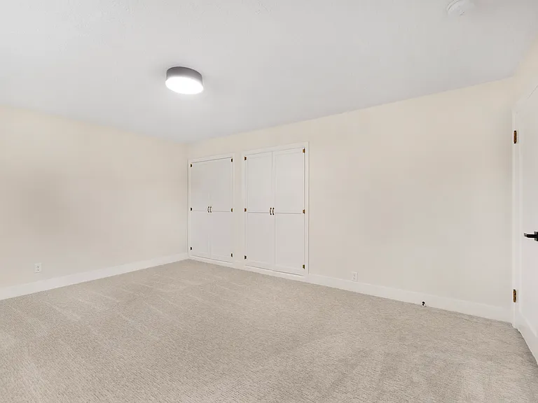 210 N 1st St #1 — Photo 13
