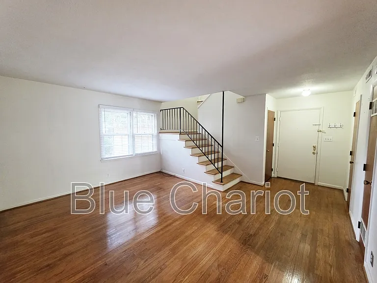 3109 Merrill Ct — Photo 7