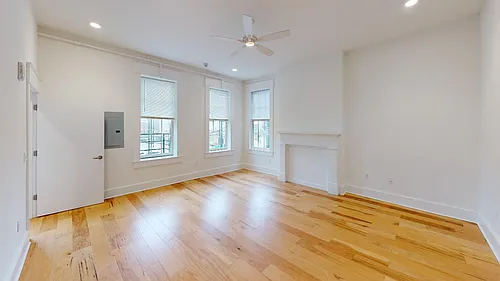 Floor plan 1941 Race St 201