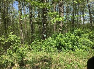 28 Trillium Trl, Farmington, PA 15437